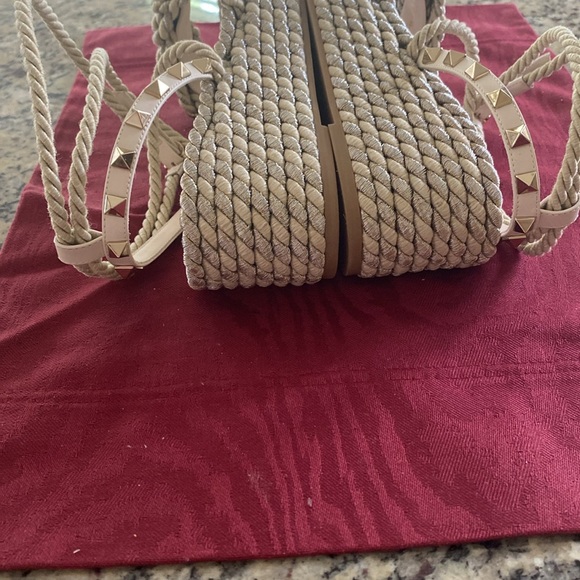 22:06 Valentino Woven Fabric Rockstud Torchon Platform Sandals - Picture 6 of 16